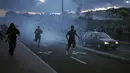 <p>Penangkapan terbaru dilakukan pada Jumat 30 Juni malam waktu setempat. Total 80 orang ditangkap di kota selatan Marseille, kota terbesar kedua di Prancis dan rumah bagi banyak orang keturunan Afrika Utara. (AP Photo/Laurent Cipriani)</p>