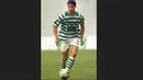 Penampilan Cristiano Ronaldo saat memperkuat Sporting Lisbon tahun 2002. (www.ronaldo7.net)