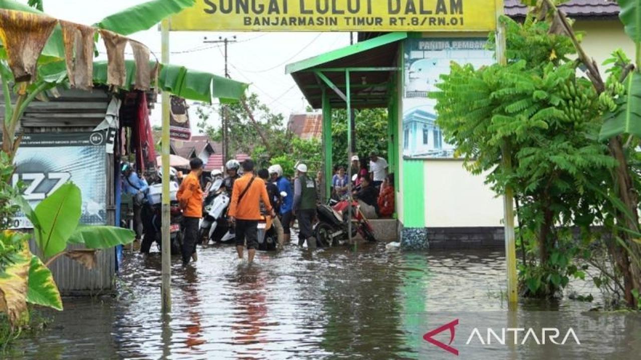 Pemkot Banjarmasin Dirikan Dapur Umum untuk Korban Banjir Rob di Sungai Lulut