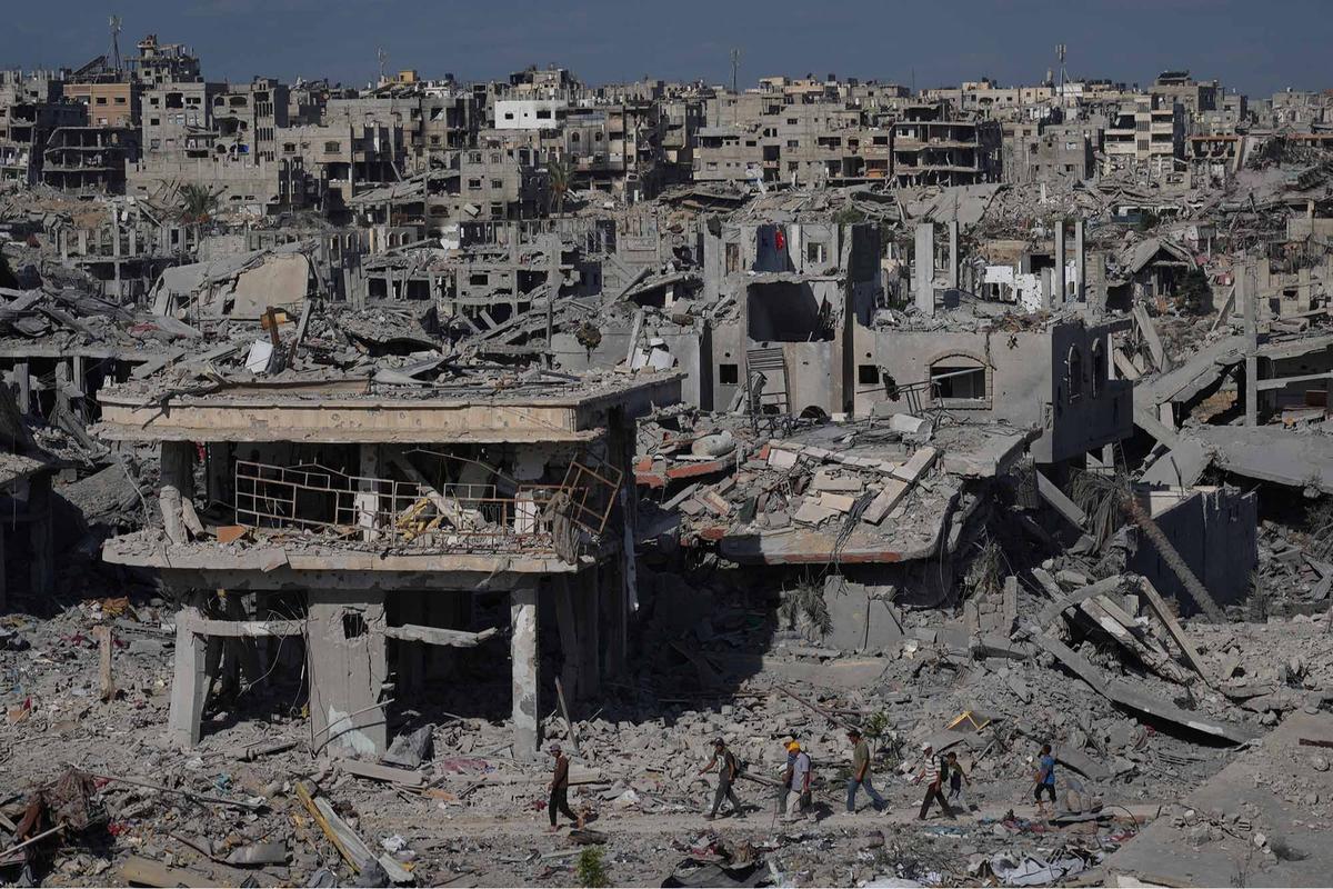 FOTO: Ratusan Ribu Warga Palestina Kembali ke Gaza Usai Gencatan Senjata dengan Israel