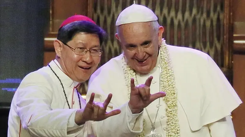 Kardinal Luis Antonio Tagle disebut-sebut sebagai calon kuat pengganti Paus Fransiskus.Jika demikian, maka ia merupakan Paus pertama dari Asia. (AP/Wally Santana)