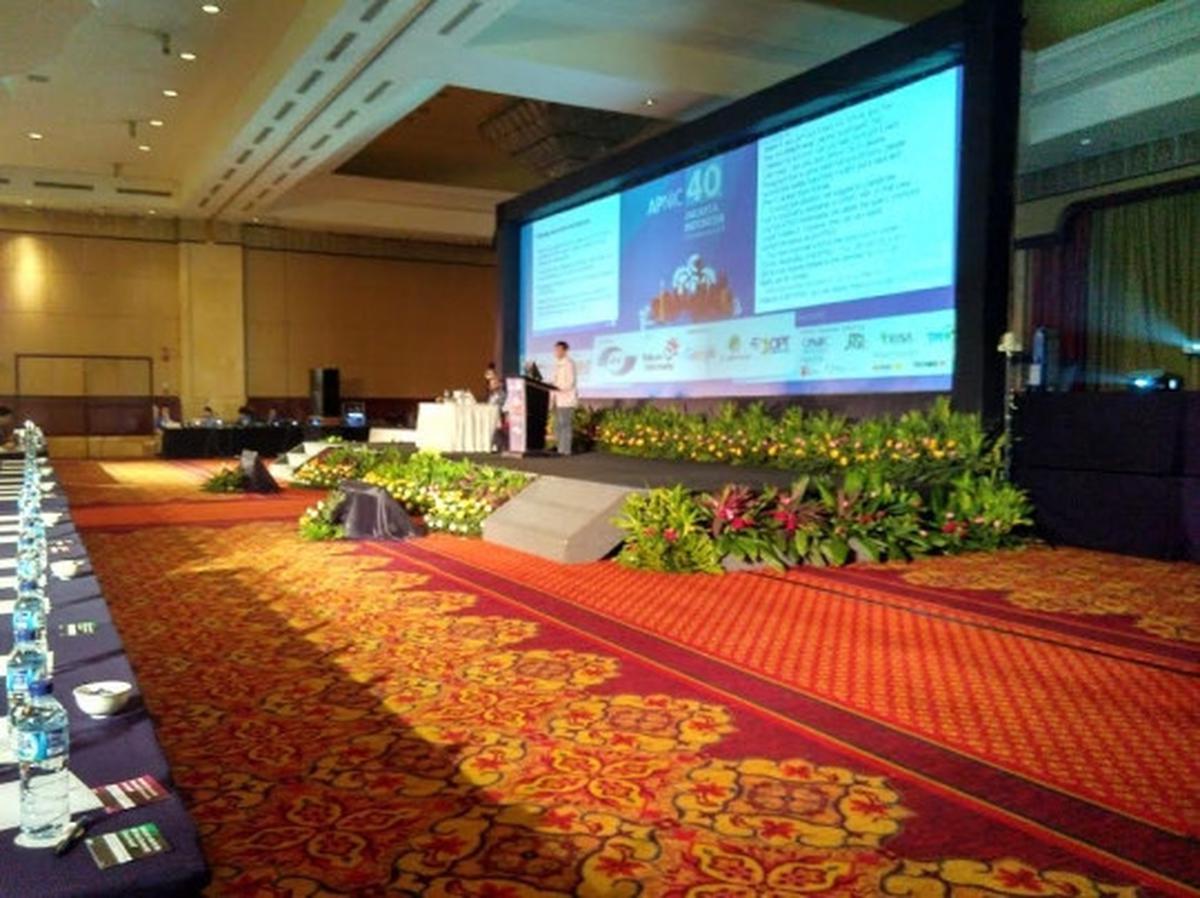 Situasi hari terakhir APNIC 40 di Jakarta, peserta tetap fokus