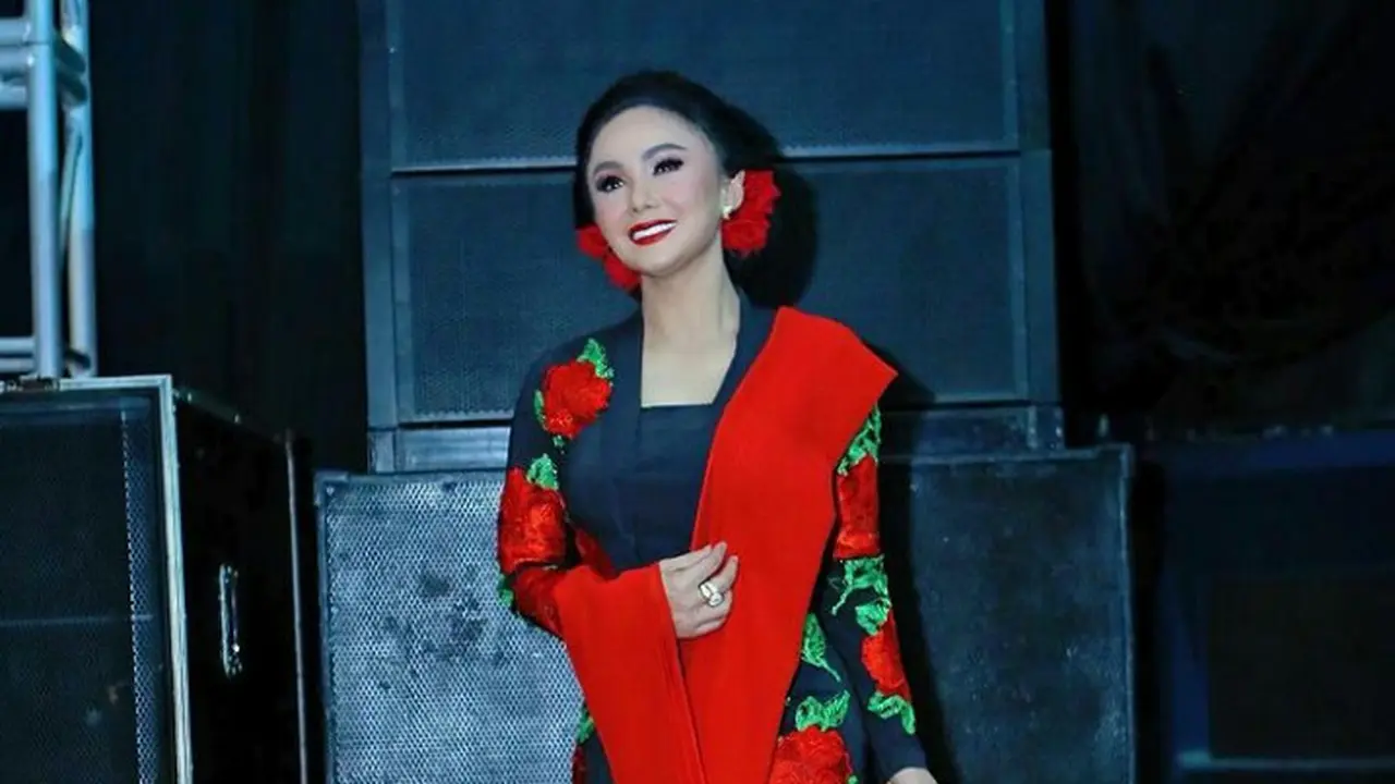 9. Yuni Shara
