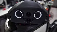 Bentuk robot medis yang dimodifikasi untuk memeriksa pasien virus corona COVID-19 di Regional Center of Robotics Technology, Chulalongkorn University, Bangkok, Thailand, Rabu (18/3/2020). Rumah sakit Thailand mengerahkan robot ‘Ninja’ untuk membantu memerangi COVID-19. (LILLIAN SUWANRUMPHA/AFP)