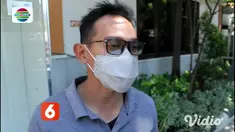Wali Kota Surabaya, Tri Rismaharini, mengeluarkan surat edaran kepada ASN di seluruh Organisasi Perangkat Daerah (OPD) Pemkot Surabaya, yang mewajibkan berganti baju saat berada di kantor. Surat edaran itu, ditandatangani Wali Kota Surabaya per tangg...