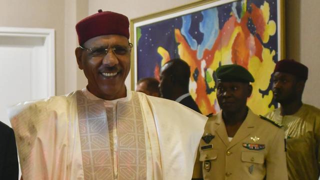 Presiden Niger Mohamed Bazoum yang dikudeta tentara. (AP)