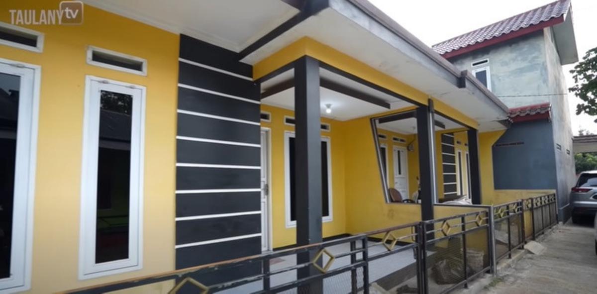 7 Potret Rumah Haji Bolot di Parung, Luas Banget Bak Aula & Ternyata Dulunya Hutan