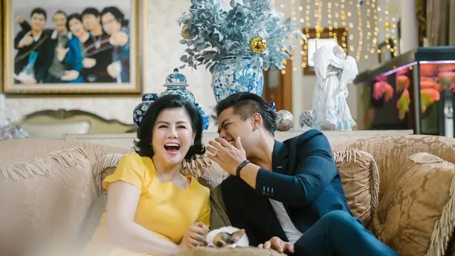 Desiree Tarigan dan Hotma Sitompul. (Foto: Instagram @bams_1606)