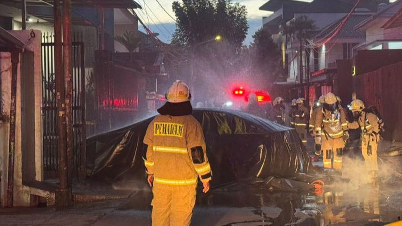 Begini Cara Perawatan Baterai Mobil Listrik untuk Mencegah Kebakaran