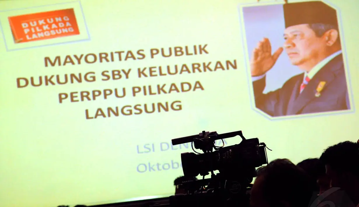 Lingkaran Survei Indonesia (LSI) melakukan survei kepada masyarakat atas rencana SBY menerbitkan perppu, Jakarta, Kamis (2/10/14). (Liputan6.com/Faisal R Syam)