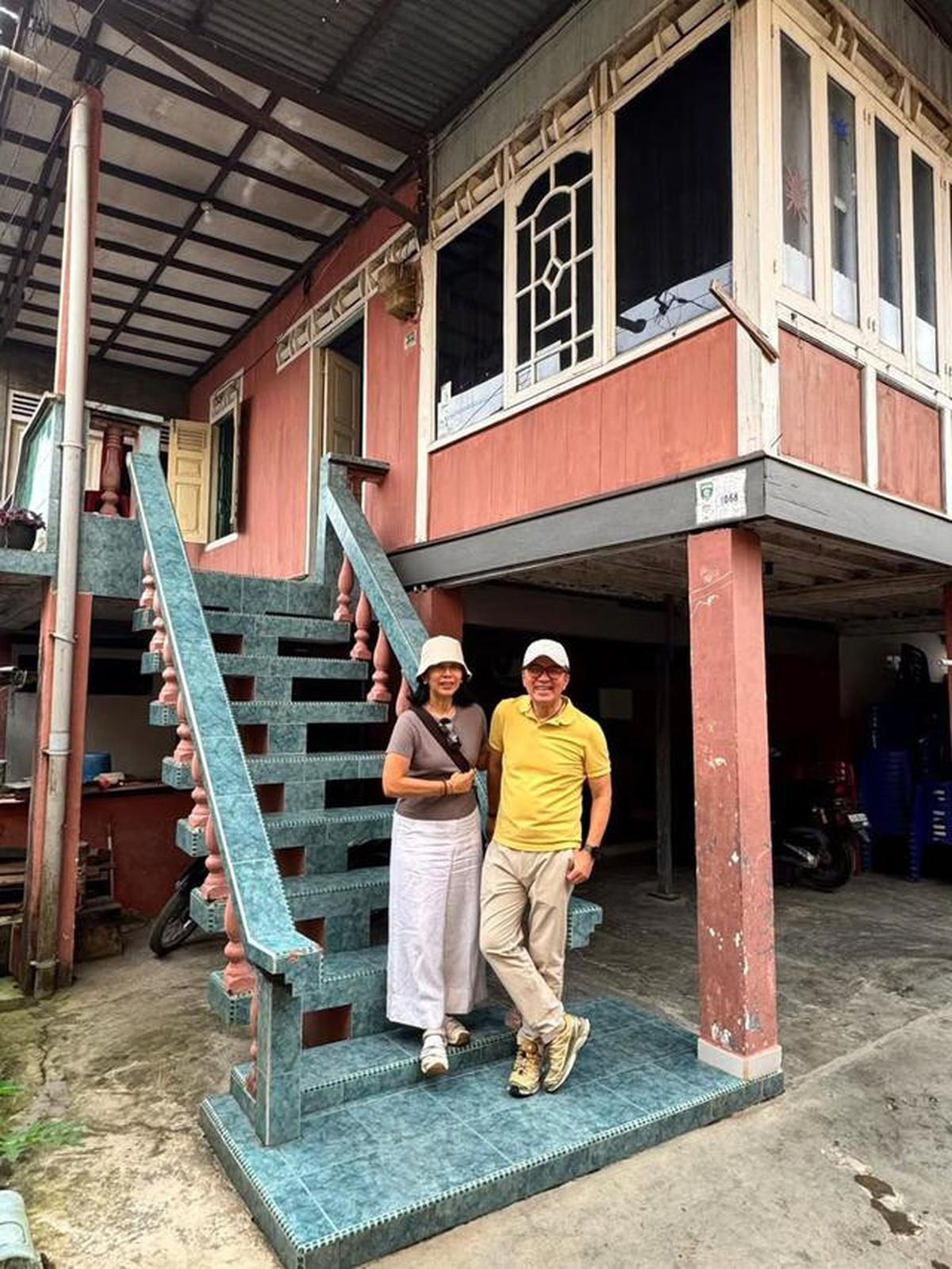 6 Potret Rumah Keluarga Tantowi Yahya di Palembang, Rumah Panggung dari Kayu Tembesu