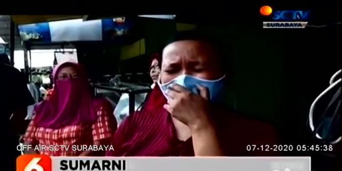 VIDEO: Mobil Tabrak Lima Rumah hingga Deretan Gerobak Pedagang di Patrang Jember