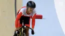 Pembalap sepeda Indonesia, Chrismonita Dwi Putri memacu sepedanya di nomor Women Elite nomor 500m Time Trial Asian Track Championships 2019 di Jakarta International Velodrome, Kamis (10/1). Putri meraih mendali perunggu. (Bola.com/Yoppy Renato)