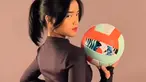 Selain menjadi konten kreator, Fuji punya jadwal padat sebagai seorang model. Ia bahkan tak segan mengunggah potret kesibukannya saat bekerja di depan kamera. Yang baru-baru ini, Fuji jadi sorotan berkat penampilannya pakai outfit sporty. (Liputan6.com/IG/@fuji_an).