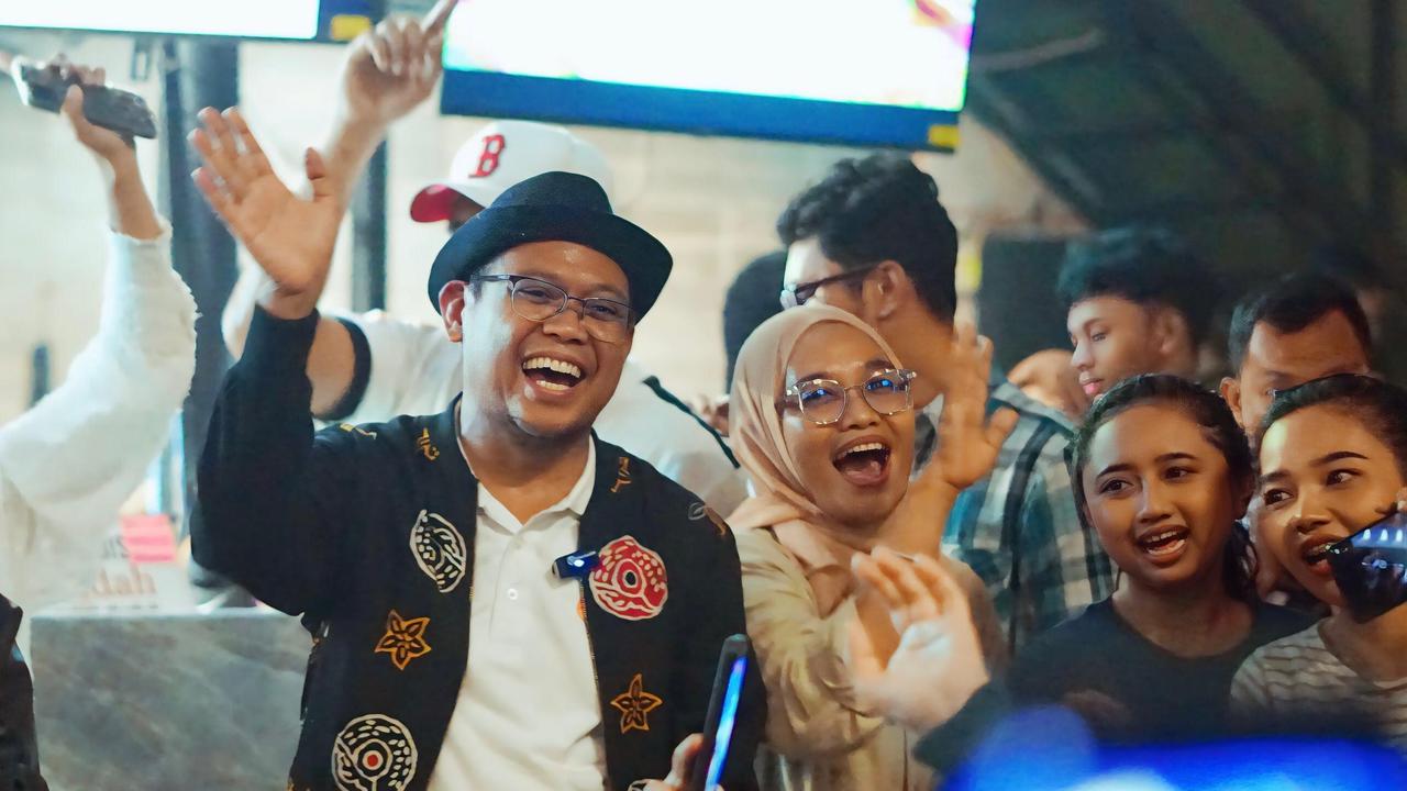 Calon Wali Kota Depok, Imam Budi Hartono, melakukan kunjungan mendadak ke Bajawa Coffee, yang berlokasi di Jalan Pemuda, Depok (Istimewa)