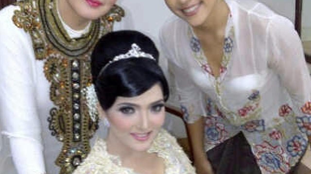 7 Potret Ashanty Rayakan Ultah Kakak Perempuannya, Penuh Kehangatan Bersama Keluarga - Unggah Foto Lawas