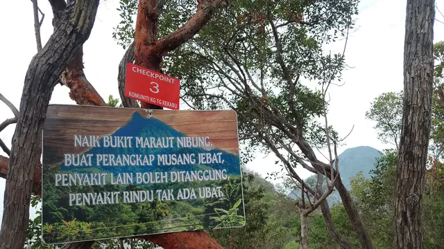 Check point 3 Gunung Kerunai di Perak Malaysia. (Dok: Gunung Bagging https://www.gunungbagging.com/kenderong-kerunai/)