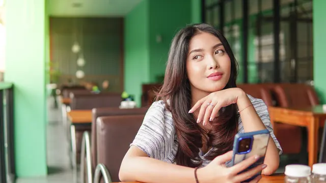 wanita january cara elegan