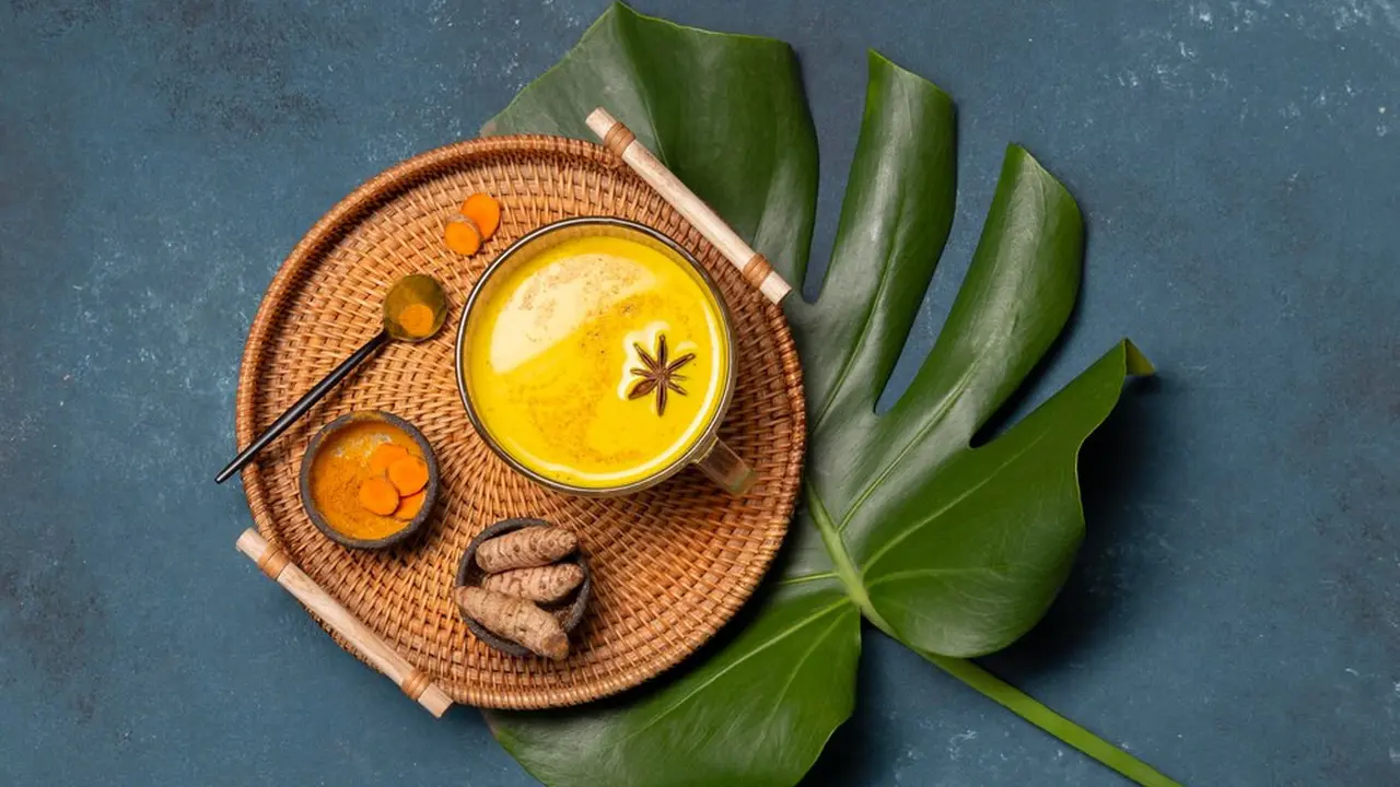 kunyit dengan banyak manfaat untuk menstruasi