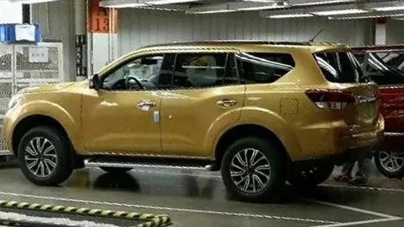 Versi SUV dari Nissan Navara.