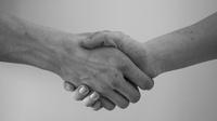 Ilustrasi jabat tangan (dok. Pixabay.com/SCY)