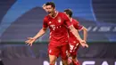 Robert Lewandowski. Striker Polandia ini telah mencetak 7 gol di semifinal dan final Liga Champions bersama Borussia Dortmund dan Bayern Munich serta sukses mempersembahkan 1 gelar untuk Bayern Munich pada musim 2019/2020 lalu. (AFP/Franck Fife)