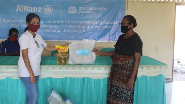Bantuan untuk Ratusan Keluarga Dampingan SOS Children’s Villages
