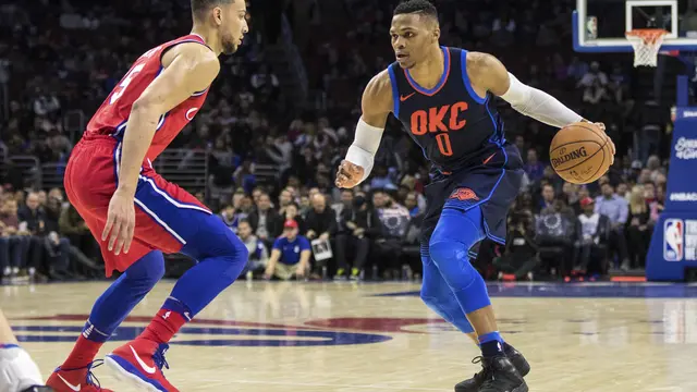 Ben Simmons Menjaga Russell Westbrook