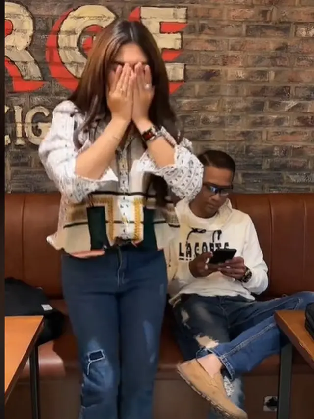 Sempat Disomasi, Ini 6 Potret Akrab Selebgram Ayu Wisya dan Doddy Soedrajat
