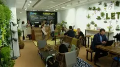 The rubbish cafe menawarkan konsep menukarkan sampah plastik dengan makanan minuman gratis