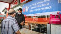 Pertamina kembali memperluas uji coba transaksi BBM bersubsidi menggunaan QR Code Subsidi Tepat di Kota/Kabupaten di wilayah Sumatera, Nusa Tenggara, dan Papua.