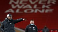 Manajer Liverpool, Jurgen Klopp, menyindir strategi bertahan total yang diterapkan West Bromwich Albion pada laga pekan ke-15 Premier League, Minggu (27/12/2020) malam WIB. (Clive Brunskill/POOL/AFP)