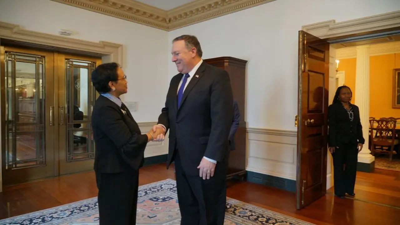 Menteri Luar Negeri RI Retno Marsudi bersama Menteri Luar Negeri AS Mike Pompeo di Washington DC (5/6) (Kementerian Luar Negeri RI)