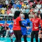 Timnas voli putri Indonesia menempati peringkat ketiga SEA V League 2023 pekan pertama setelah mengandaskan Filipina 3-0 (25-20, 25-17, 25-21)&nbsp; di Vinh Phuc Stadium, Vietnam, Minggu, 6 Agustus malam WIB. (foto: SEA V-League)