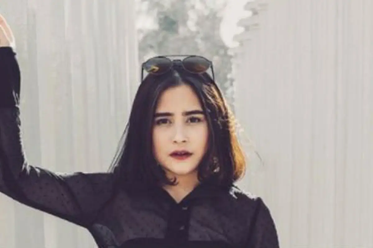 Prilly Latuconsina/Instagram.com