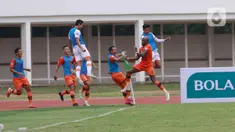Pemain Persiraja Banda Aceh, Paulo Henrique, melakukan selebrasi usai mencetak gol ke gawang PSS Sleman pada laga BRI Liga 1 di Stadion Madya, Jakarta, Sabtu (11/9/2021). Persiraja Banda Aceh menang tipis atas PSS Sleman 3-2. (Bola.Com/M Iqbal Ichsan)