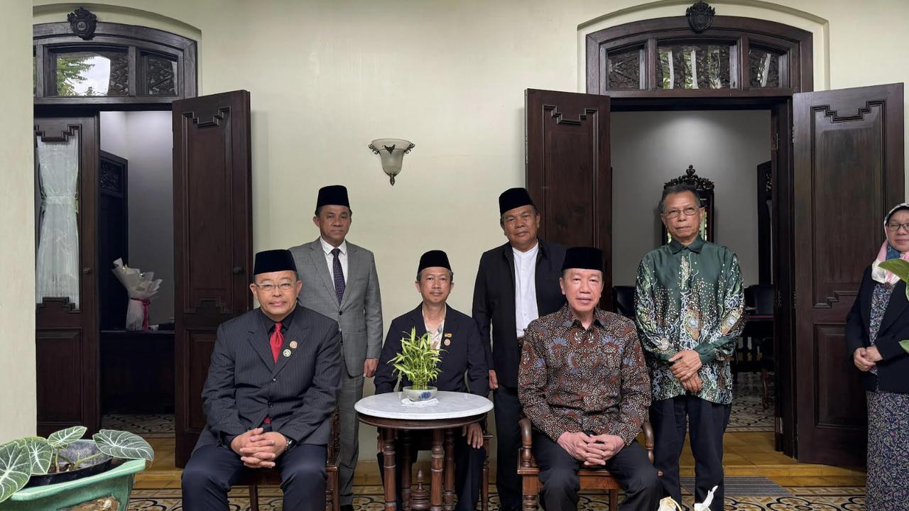 Jokowi Dikunjungi Warga Brunei, Ini yang Dibicarakan