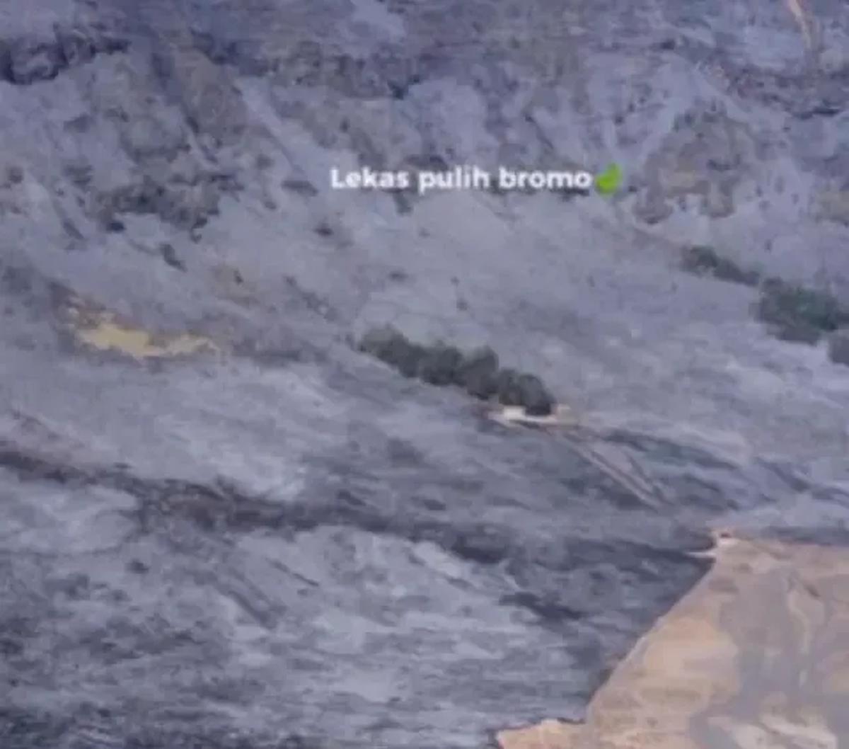 Balai Besar TNBTS menutup objek wisata Gunung Bromo secara total sejak 6 September 2023 hingga batas waktu yang belum ditentukan karena karhutla di kawasan TNBTS semakin meluas.