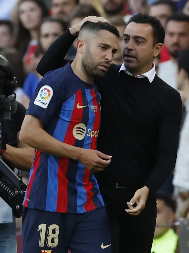 Momen Perpisahan Jordi Alba dan Sergio Busquets di Barcelona
