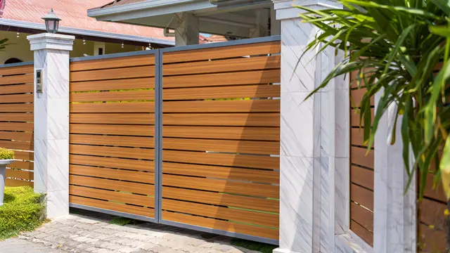 Pagar Kayu Komposit (WPC) Garis Horizontal Rapat