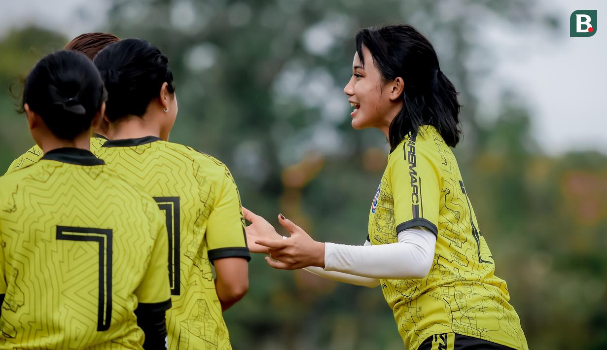 Arema FC yang dihuni sejumlah pemain cantik bisa menjadi daya tarik agar supporter datang memberi dukungan. (Foto: Bola.com/Iwan Setiawan)