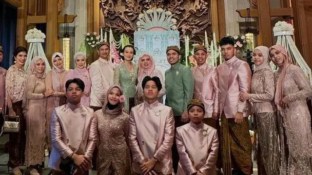 Gen Halilintar di acara siraman.Aaliyah Massaid. [@genifaruk]