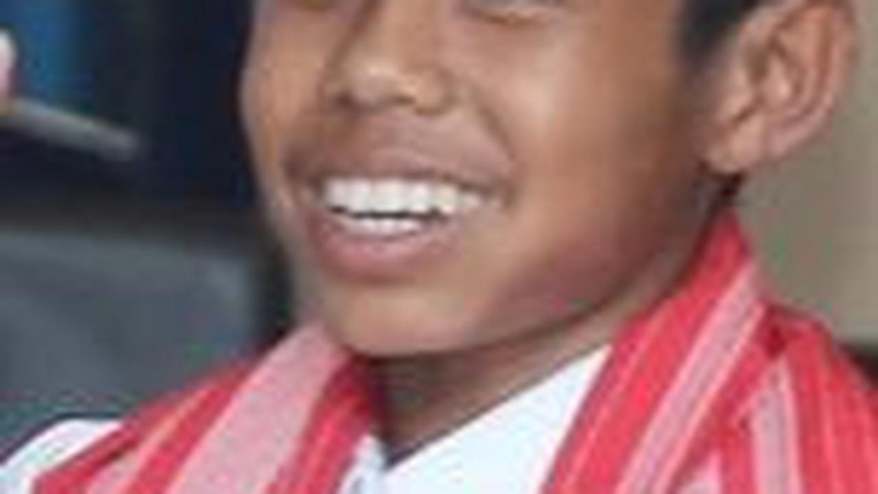 Aksi heroik Joni itu menuai perhatian publik. <br><br>Joni bahkan diundang ke Istana Negara untuk bertemu Presiden Joko Widodo.<br><br>Selain itu, berkat aksinya itu dia juga pernah mendapat hadiah uang tunai Rp50 juta dari pengacara Hotman paris Hutapea.