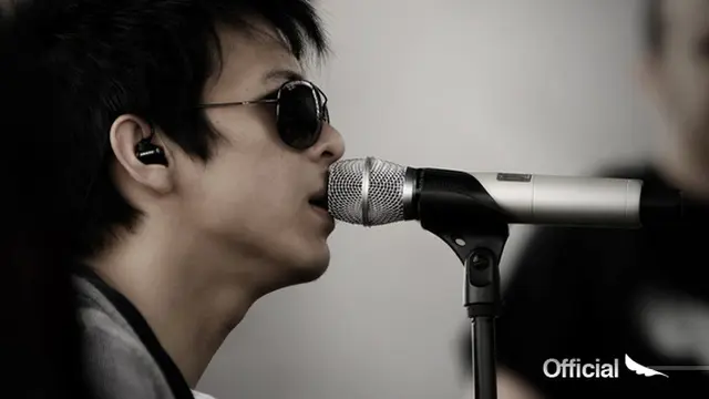 Ariel NOAH, Perjanalan Karier Musik dan Liku Percintaan (1)