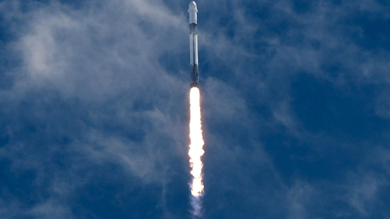 FOTO: Empat Astronaut Diterbangkan NASA dan SpaceX untuk Misi 6 Bulan di Stasiun Luar Angkasa