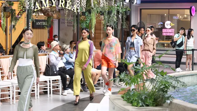 Fashion Show By The Sea (Istimewa)