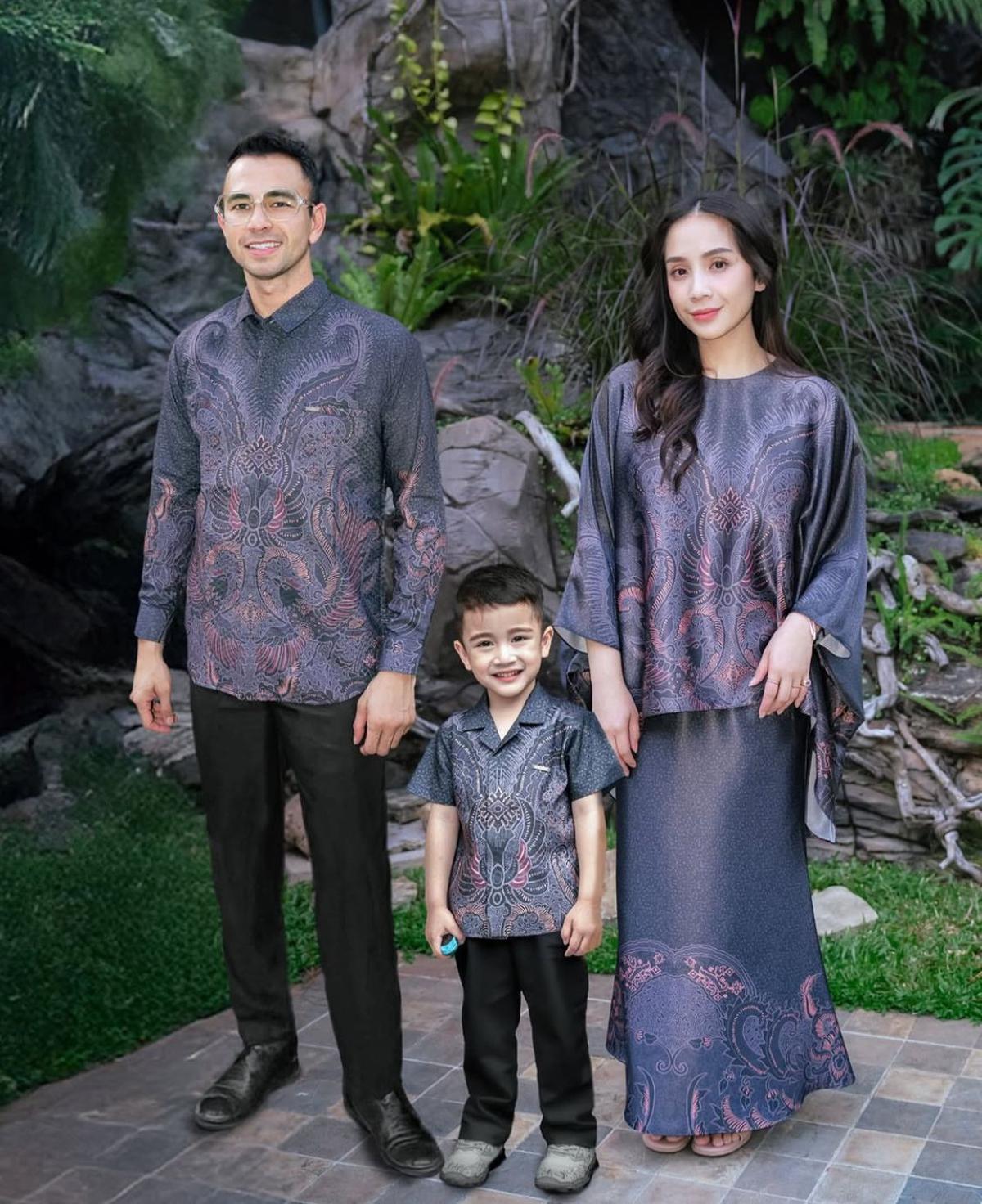 Raffi dan Nagita Pamer Foto Keluarga Pakai Batik, Netizen Malah Salfok ke Editannya