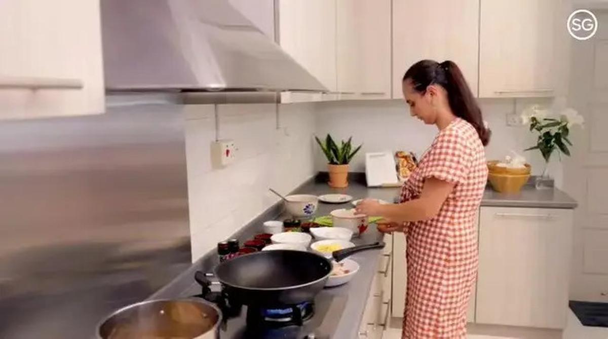 Potret Dapur Modern Marissa Nasution di Singapura, Estetika dan Fungsionalitas
