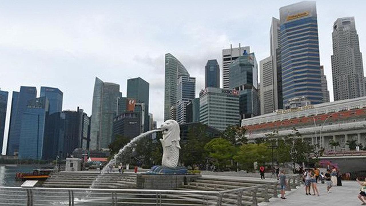 Banner Infografis Terhantam Covid-19, Singapura Masuk Jurang Resesi Ekonomi. (Xinhua/Then Chih Wey)