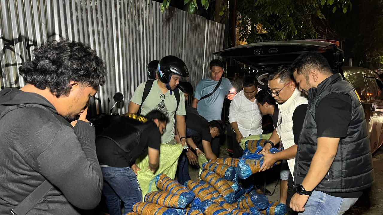 Momen Polisi Kejar-kejaran dengan Pembawa 93 Kg Ganja Siap Edar di Medan
